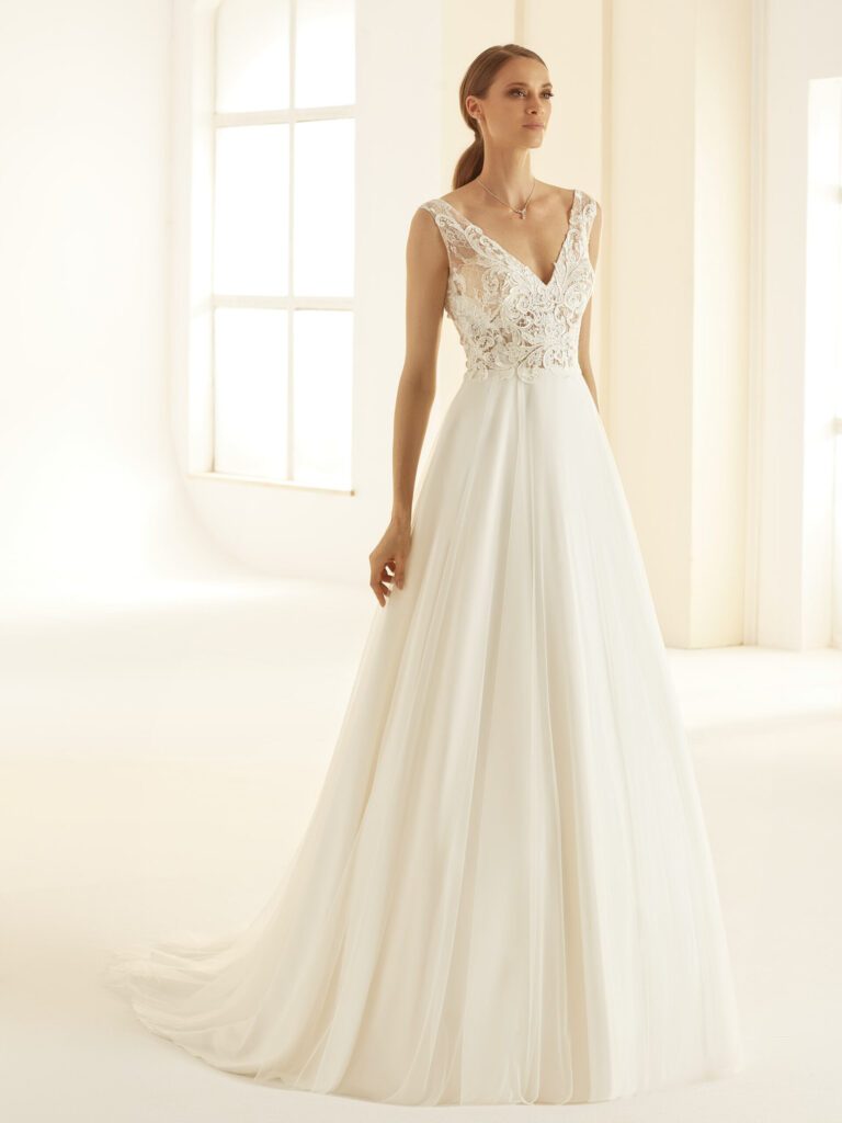 PRECIOSA-Bianco-Evento-bridal-dress-1-scaled.jpg
