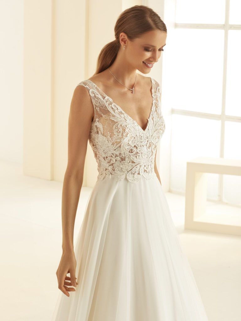 PRECIOSA-Bianco-Evento-bridal-dress-2-scaled.jpg